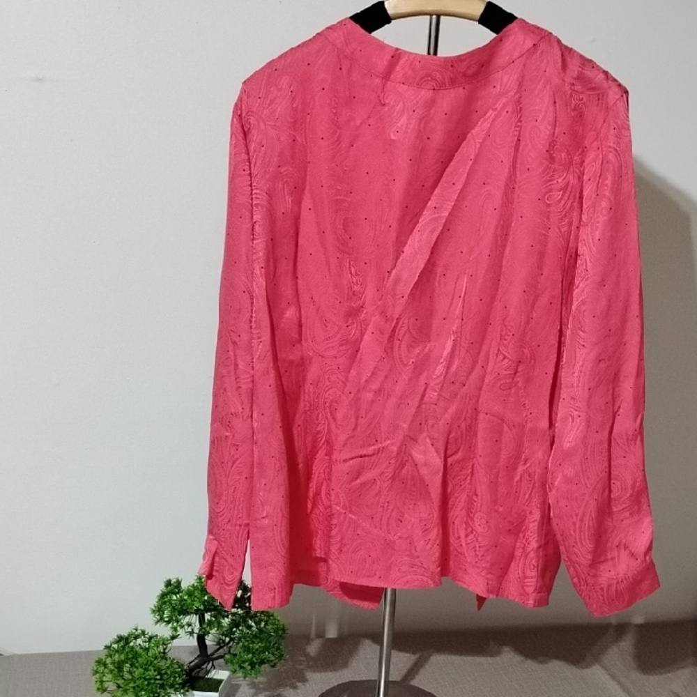 Chic Pink Women's Blouse